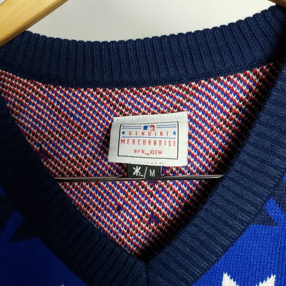 FOCO MLB Women's V-Neck Sweater - Picture 3 of 6